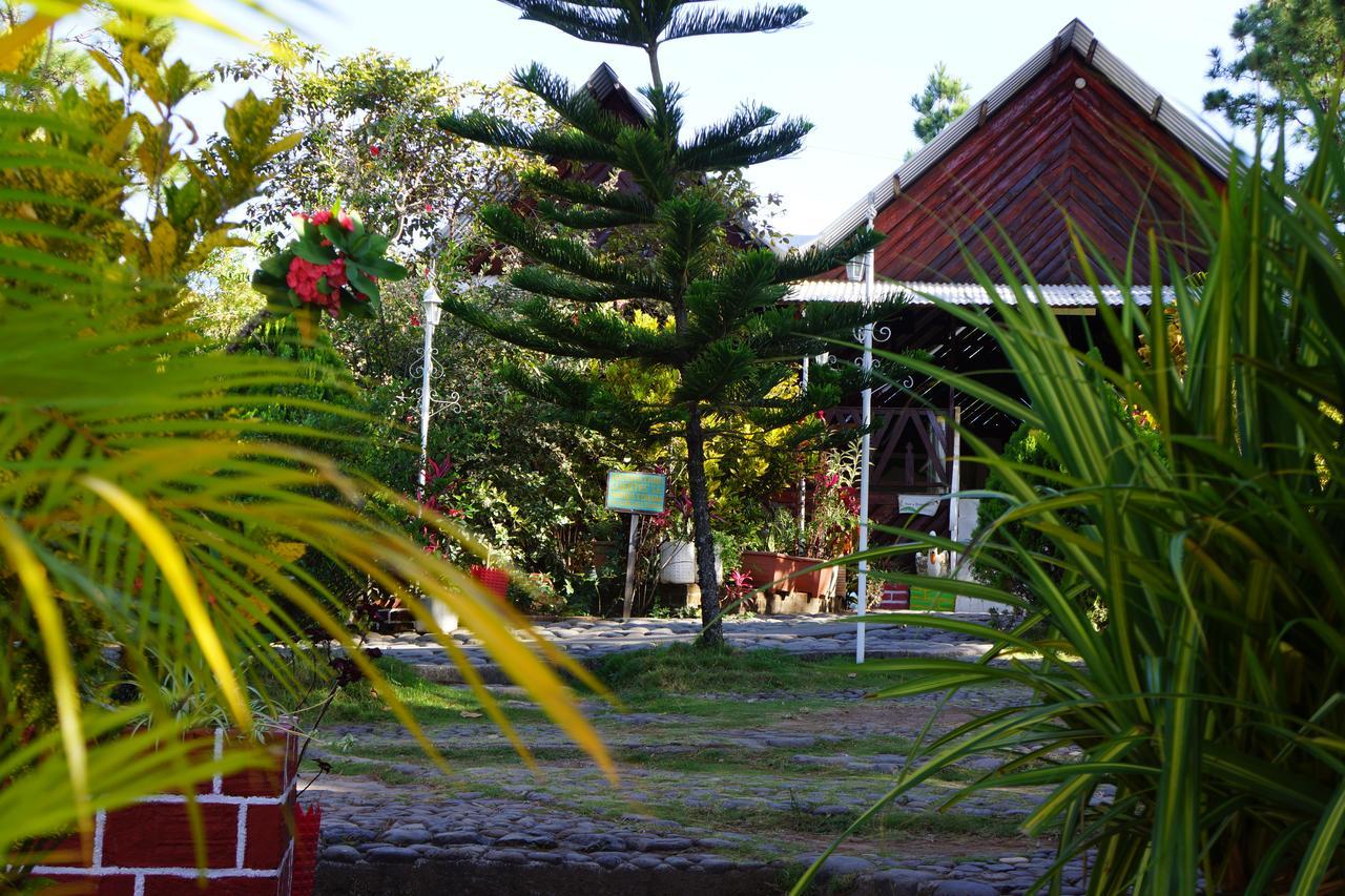 Hotel Y Restaurante Las Margaritas Perquín Esterno foto