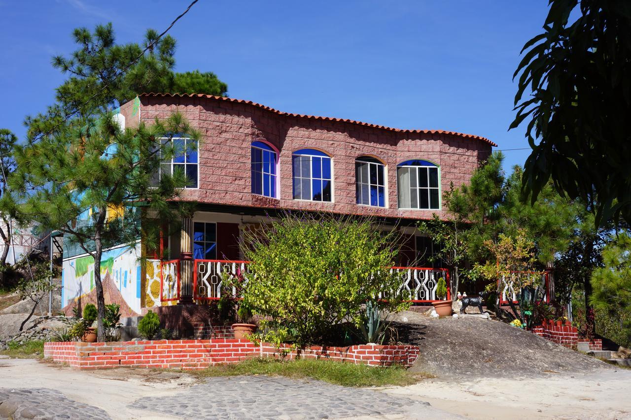 Hotel Y Restaurante Las Margaritas Perquín Esterno foto